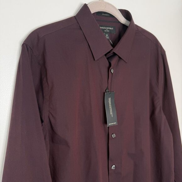 BANANA REPUBLIC Button Up Medium LS Burgundy Untucked Fit Cotton Non Iron NWT - Picture 3 of 10